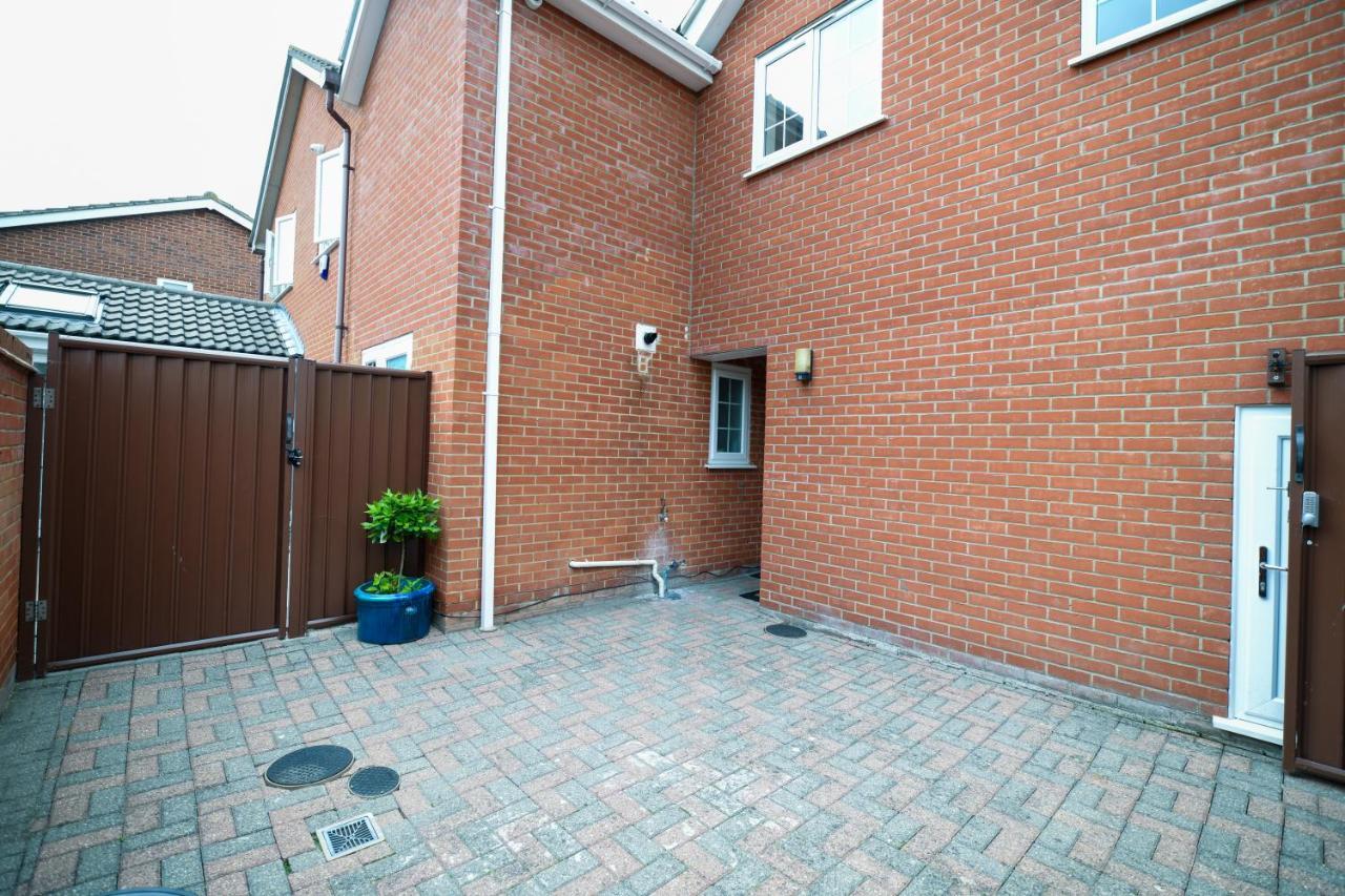 Fennec Apartments Cambridge  Luaran gambar